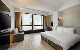 Hu Yue Lakeview Hotel